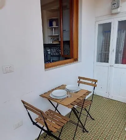 Calle San Giacomo Apartament *