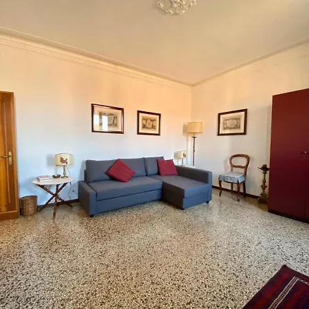 Calle San Giacomo